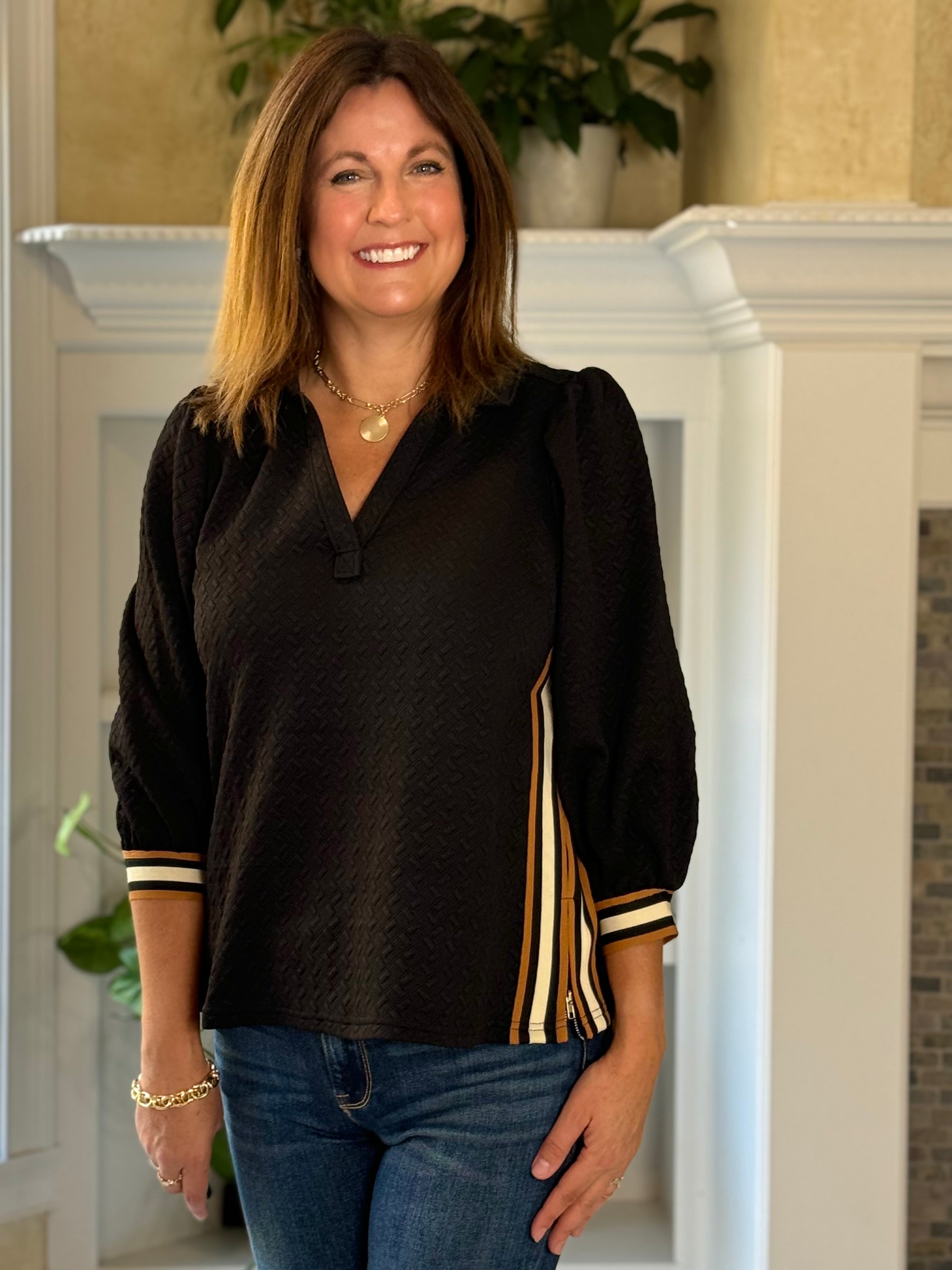 Chic Contrast V-Neck Top - Black